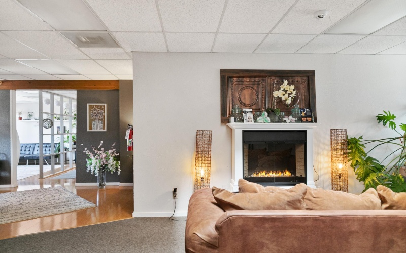 1007 Scott Ave, Bremerton, Washington 98310, 6 Rooms Rooms,6 BathroomsBathrooms,Commercial Office,For Sale,1007 Scott Ave,1039