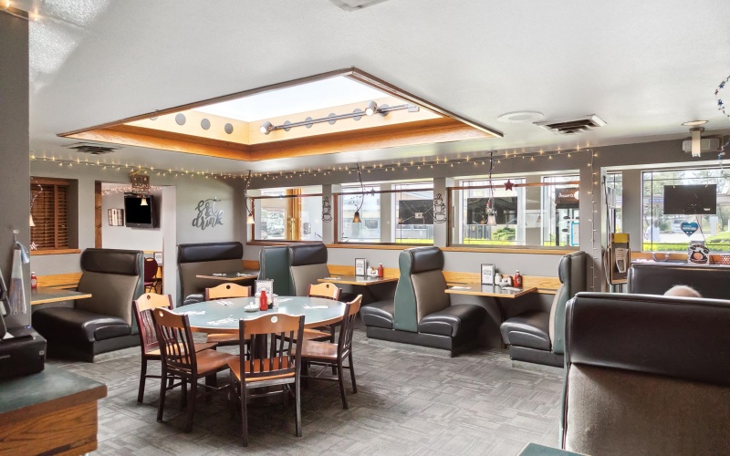 6th 6501 Ave, Tacoma, Washington 98406, 0 , 7 Rooms Rooms,3 BathroomsBathrooms,Commercial Office,For Sale,6501 ,0,1048