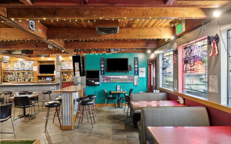 6th 6501 Ave, Tacoma, Washington 98406, 0 , 7 Rooms Rooms,3 BathroomsBathrooms,Commercial Office,For Sale,6501 ,0,1048