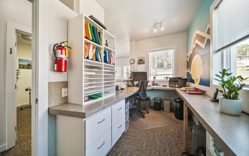 9050 Silverdale Way NW, Silverdale, Washington 98383, 0 , 4 Rooms Rooms,1 BathroomBathrooms,Commercial Office,For Sale,Silverdale Way NW,0,1051