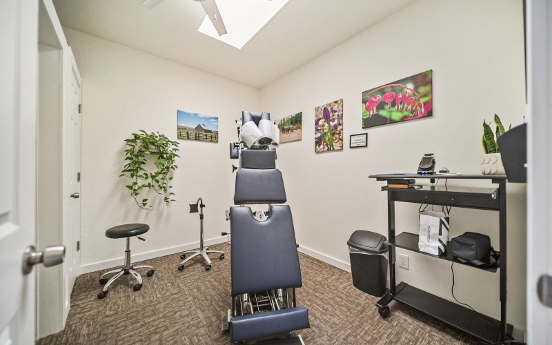 9050 Silverdale Way NW, Silverdale, Washington 98383, 0 , 4 Rooms Rooms,1 BathroomBathrooms,Commercial Office,For Sale,Silverdale Way NW,0,1051