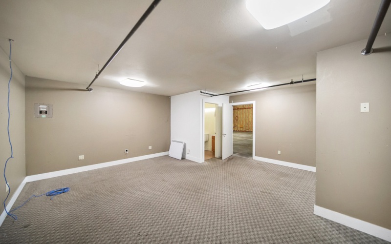 8585 SW Warrior DR, Bremerton, Washington 98312, 0 , 0 ,0,Warehouse,For Rent,SW Warrior DR,0,1054