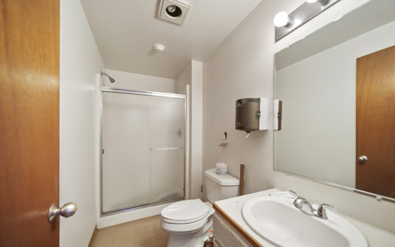 8585 SW Warrior DR, Bremerton, Washington 98312, 0 , 0 ,0,Warehouse,For Rent,SW Warrior DR,0,1054