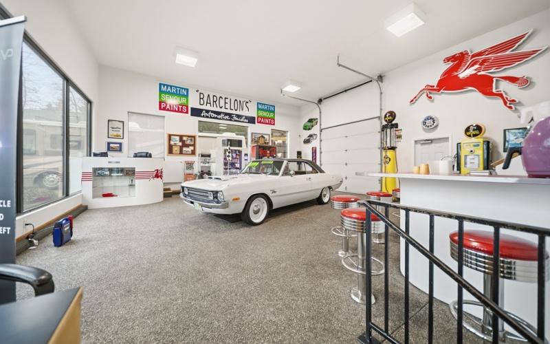 4701 Auto Center Blvd, Bremerton, Washington 98312, 0 , 13 Rooms Rooms,3 BathroomsBathrooms,Commercial Office,For Sale,Truck Town ,Auto Center Blvd,0,1056