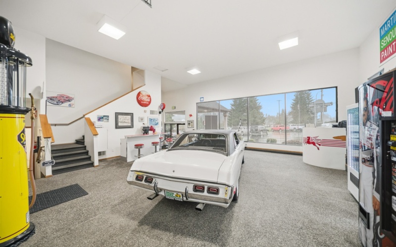 4701 Auto Center Blvd, Bremerton, Washington 98312, 0 , 13 Rooms Rooms,3 BathroomsBathrooms,Commercial Office,For Sale,Truck Town ,Auto Center Blvd,0,1056