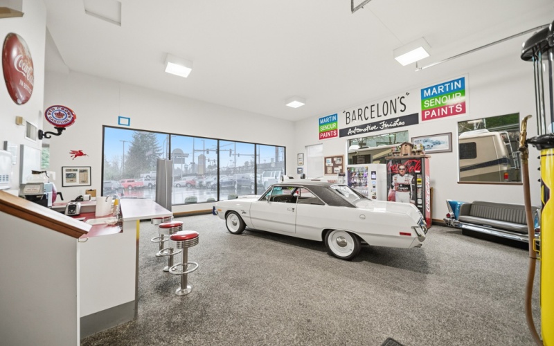 4701 Auto Center Blvd, Bremerton, Washington 98312, 0 , 13 Rooms Rooms,3 BathroomsBathrooms,Commercial Office,For Sale,Truck Town ,Auto Center Blvd,0,1056
