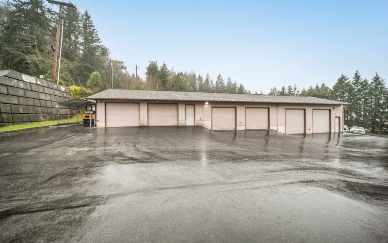 4701 Auto Center Blvd, Bremerton, Washington 98312, 0 , 13 Rooms Rooms,3 BathroomsBathrooms,Commercial Office,For Sale,Truck Town ,Auto Center Blvd,0,1056