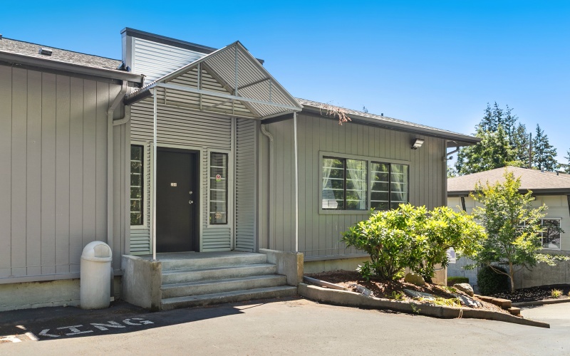 9465 Provost Rd NW, Silverdale, Washington 98383, 0 , 3 Rooms Rooms,1 BathroomBathrooms,Commercial Office,For Rent,Laurier Building,Provost Rd NW,2,1066