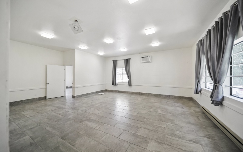 9465 Provost Rd NW, Silverdale, Washington 98383, 0 , 3 Rooms Rooms,1 BathroomBathrooms,Commercial Office,For Rent,Laurier Building,Provost Rd NW,2,1066